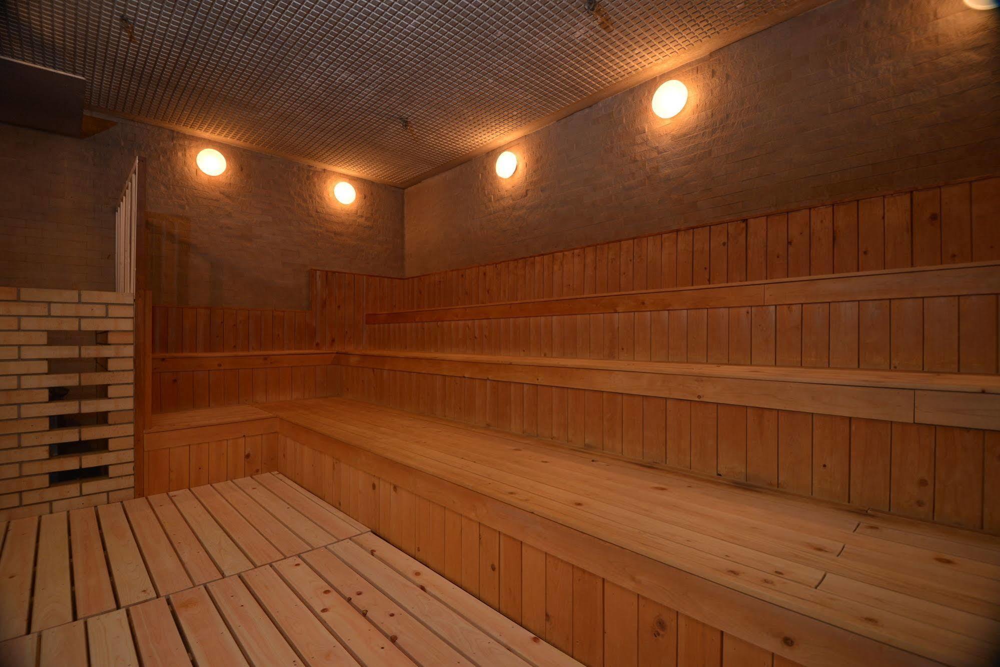 Capsule&Spa Grand Sauna Shinsaibashi Ōsaka Exterior foto